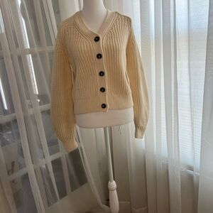 Everlane Women's Soft Cream Knit Sweater